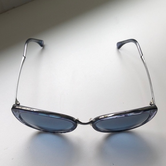 CHANEL 💙 Sunglasses - Picture 5 of 8